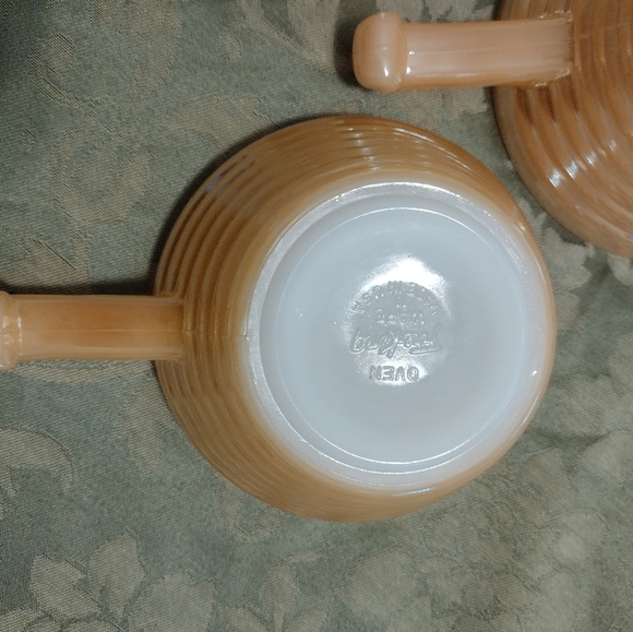 Vintage MCM Fire King Peach Lustre Beehive Chili/Soup Bowls (5) - Picture 2 of 13